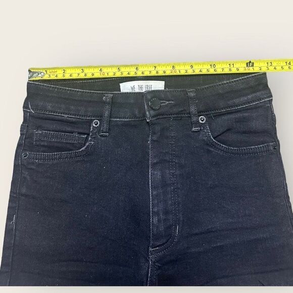 We The Free Denim Shorts Women's 27 High Rise Black Cut Offs Raw Hem Daisy Dukes - Picture 3 of 7